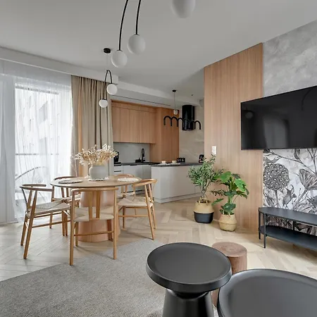 Horizon Sauna & Jacuzzi & Parking By Grand Apartme