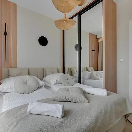 Horizon Sauna & Jacuzzi & Parking By Grand Apartme