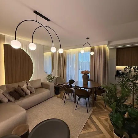 Horizon Sauna & Jacuzzi & Parking By Grand Apartme Apartament *