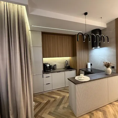 Apartamento Horizon Sauna & Jacuzzi & Parking By Grand Apartme